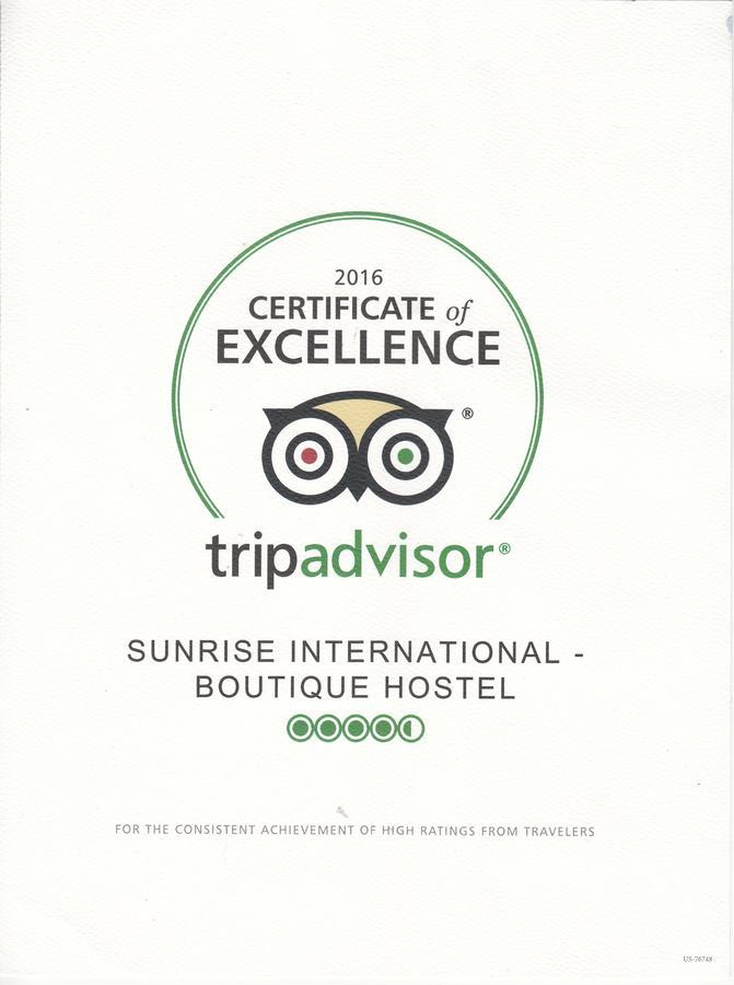 Sunrise International - Boutique Hostel Kowloon  Extérieur photo