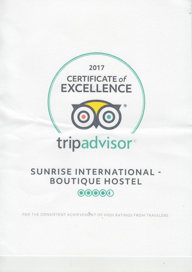 Sunrise International - Boutique Hostel Kowloon  Extérieur photo