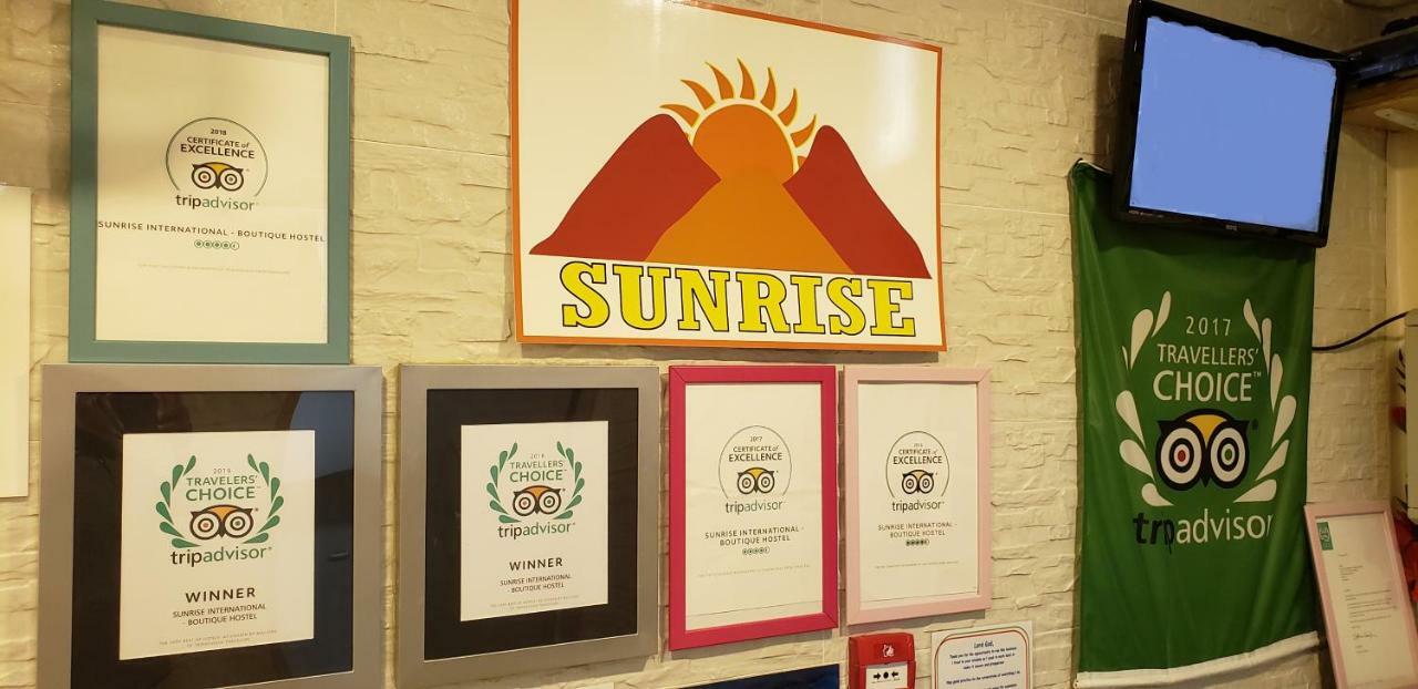 Sunrise International - Boutique Hostel Kowloon  Extérieur photo