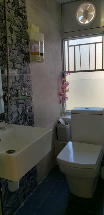 Sunrise International - Boutique Hostel Kowloon  Extérieur photo